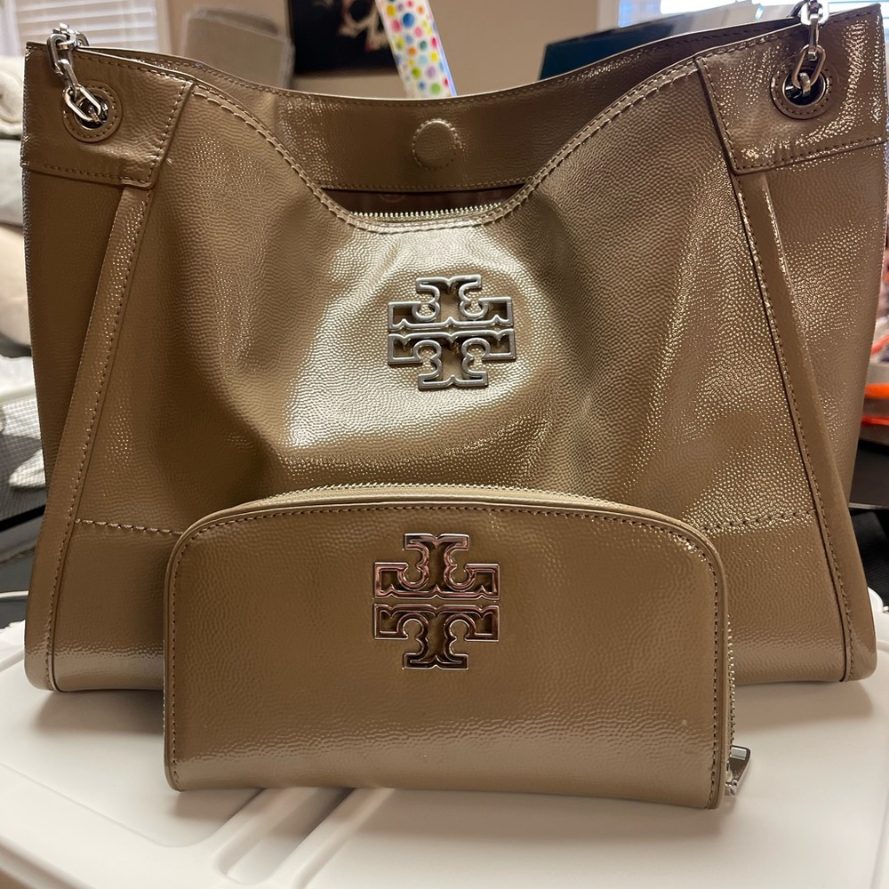 Tory Burch purse and wallet